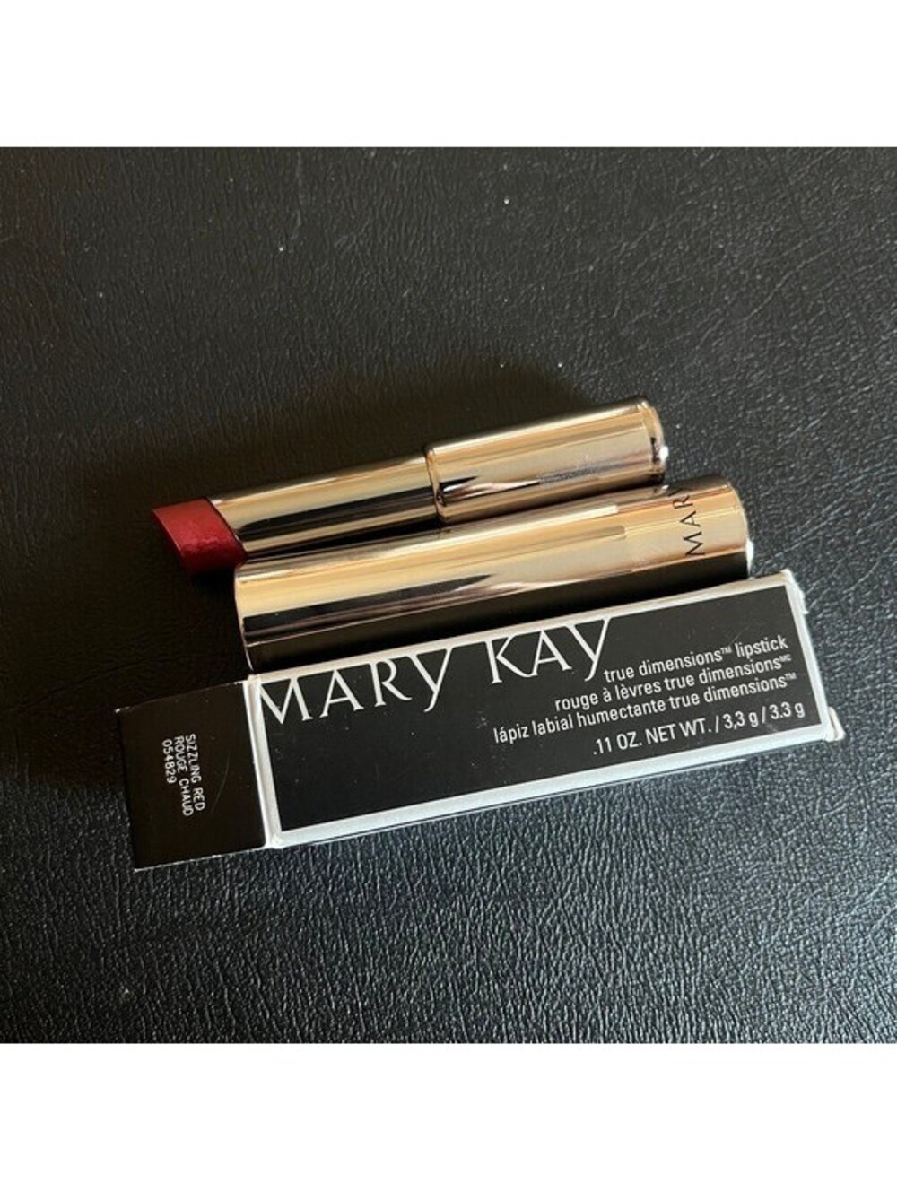 New Mary Kay Dimensions Lipstick - SIZZLING RED - Full Size - NIB